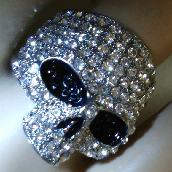 Beautiful Rare Rhinstones Silver Skull Ring